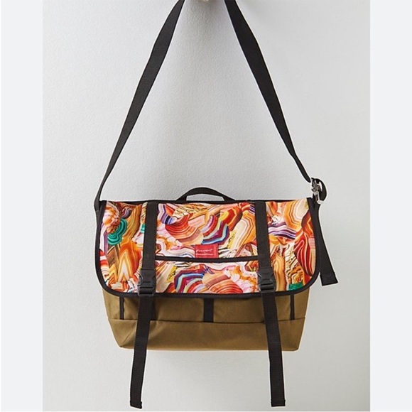 FREE PEOPLE x MANHATTAN PORTAGE Messenger Bag - Picture 1 of 14